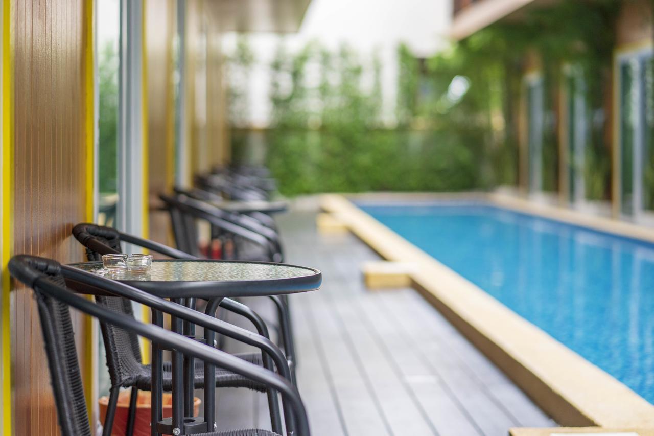 Resort V - MRT Huai Khwang Bangkok Exterior foto